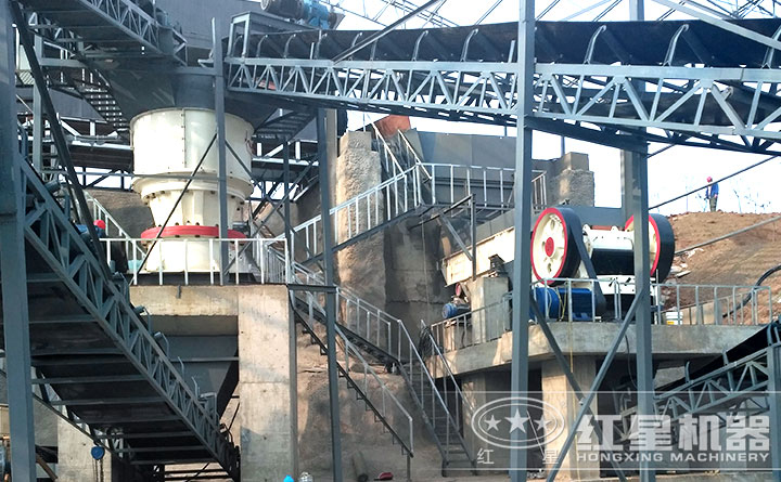 單缸圓錐破作業現場 單缸圓錐破作業現場