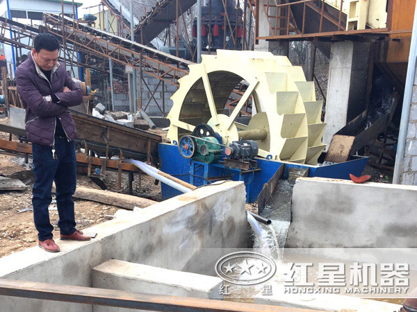 洗沙機生產(chǎn)現(xiàn)場 洗沙機生產(chǎn)現(xiàn)場