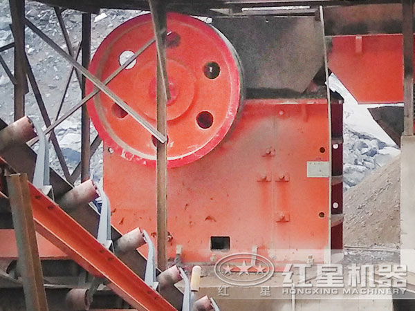 破碎生產線設備-顎式破碎機 破碎生產線設備-顎式破碎機