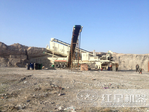 車載打沙機(jī)作業(yè)現(xiàn)場 車載打沙機(jī)作業(yè)現(xiàn)場