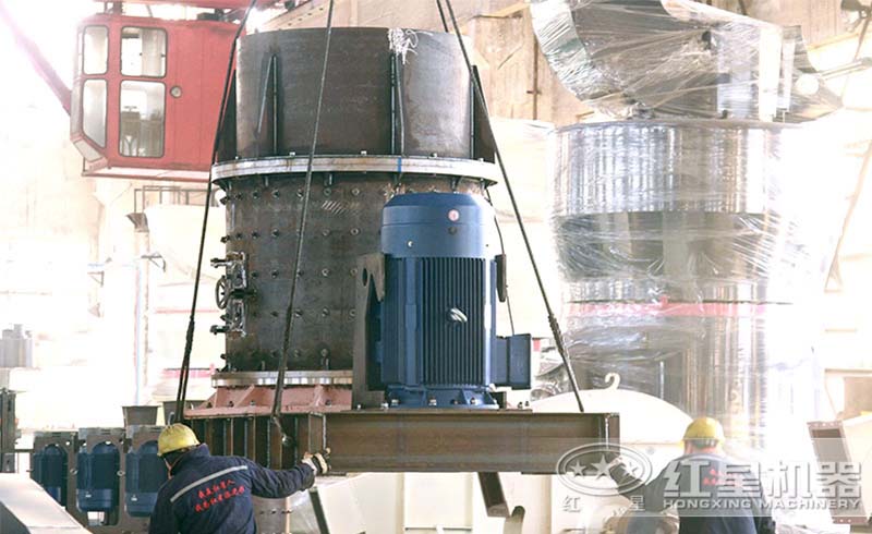 立式復(fù)合破碎機車間