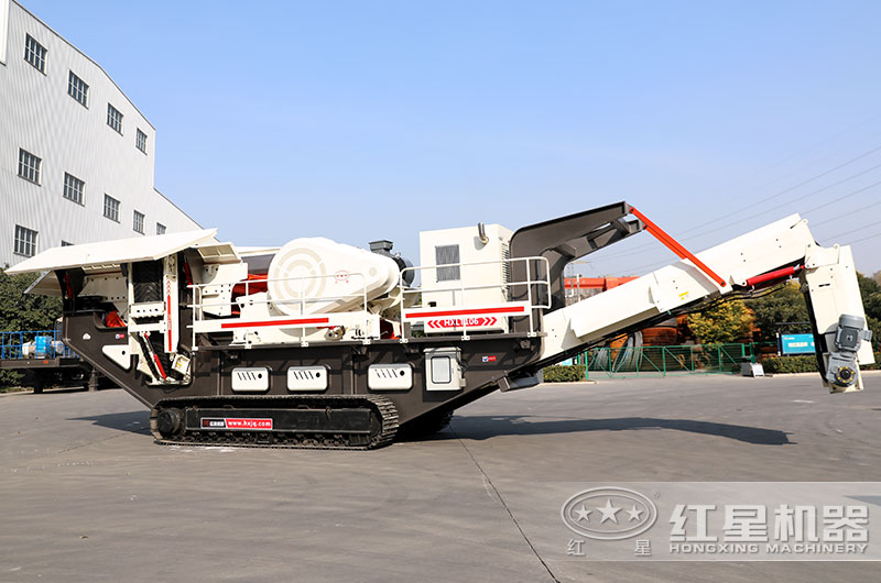 履帶式移動碎石機伸縮自如，轉場自由