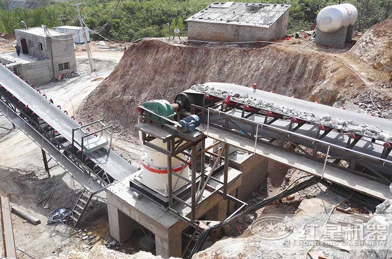 圓錐破碎機生產現(xiàn)場