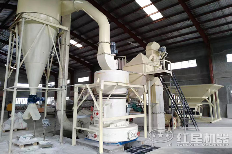 磨粉機生產現場 磨粉機生產現場